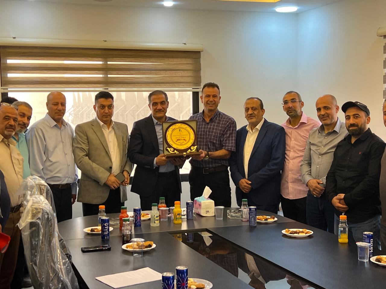 رئيس مجلس إدارة الشركة العامة الأردنية للصوامع الجديد يستهل جولاته الميدانية من مجمع الشمال للإشراف على الاداء التشغيلي ومتابعة سير الاعمال.